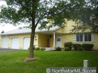 3060 Standridge Pl, Saint Paul, MN 55109