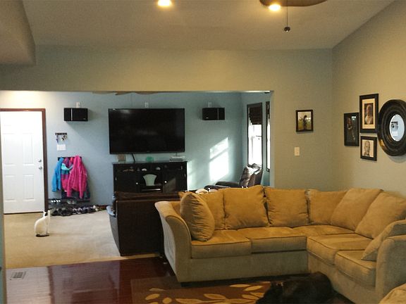 Combo LR and Family Room