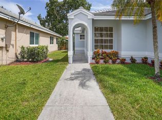 9354 Arborwood Cir, Fort Lauderdale, FL 33328