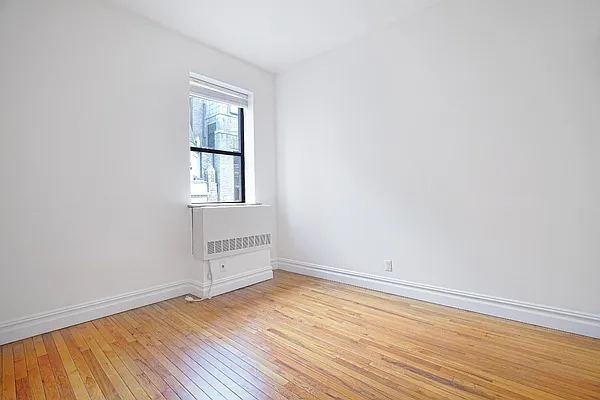 Rented by Keller Williams NYC | media 13