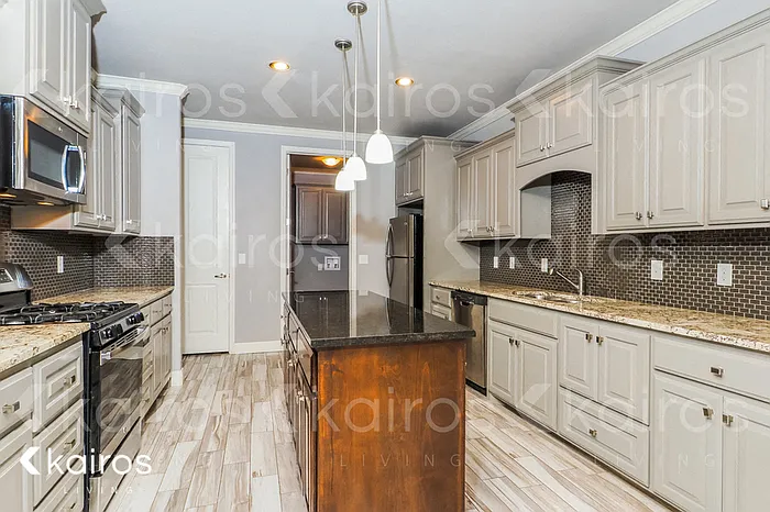 7408 Mosley St — Photo 5