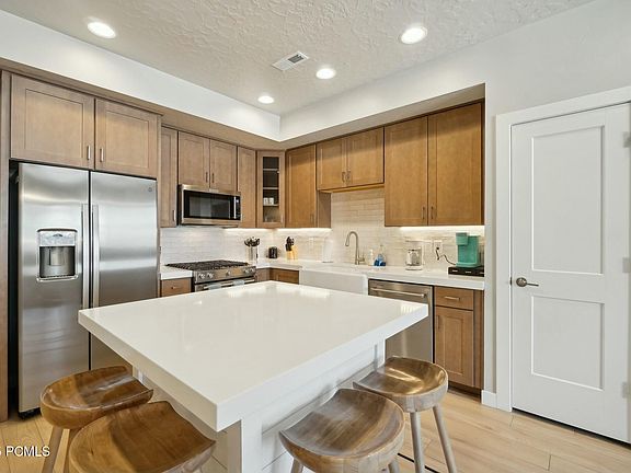 3rd image of 6698 Purple Poppy Ln #11
