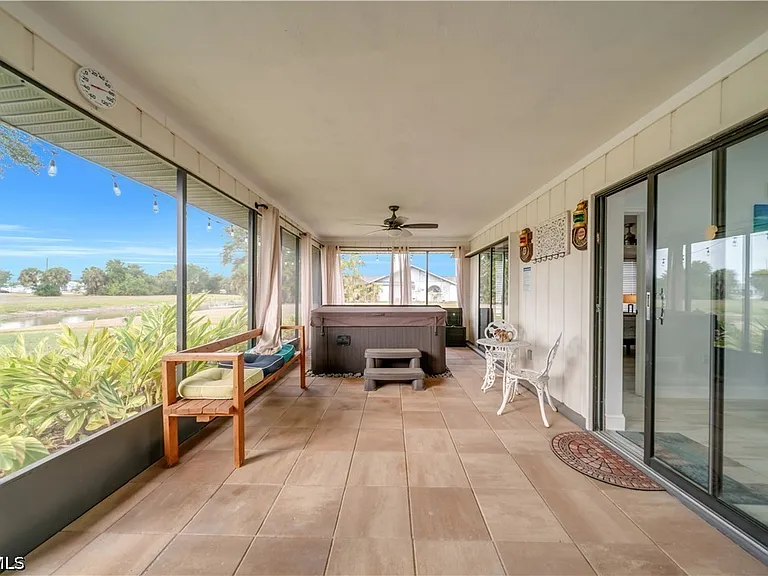 299 Rotonda Cir — Photo 16