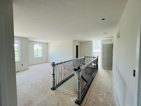 5th image of 8528 Noelle Dr