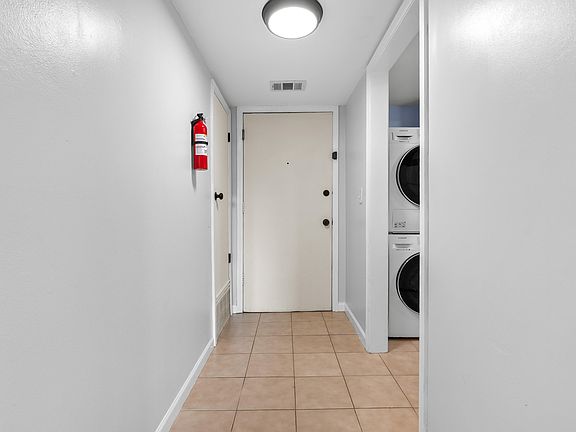 2nd image of 748 W Kilgore Rd APT 303