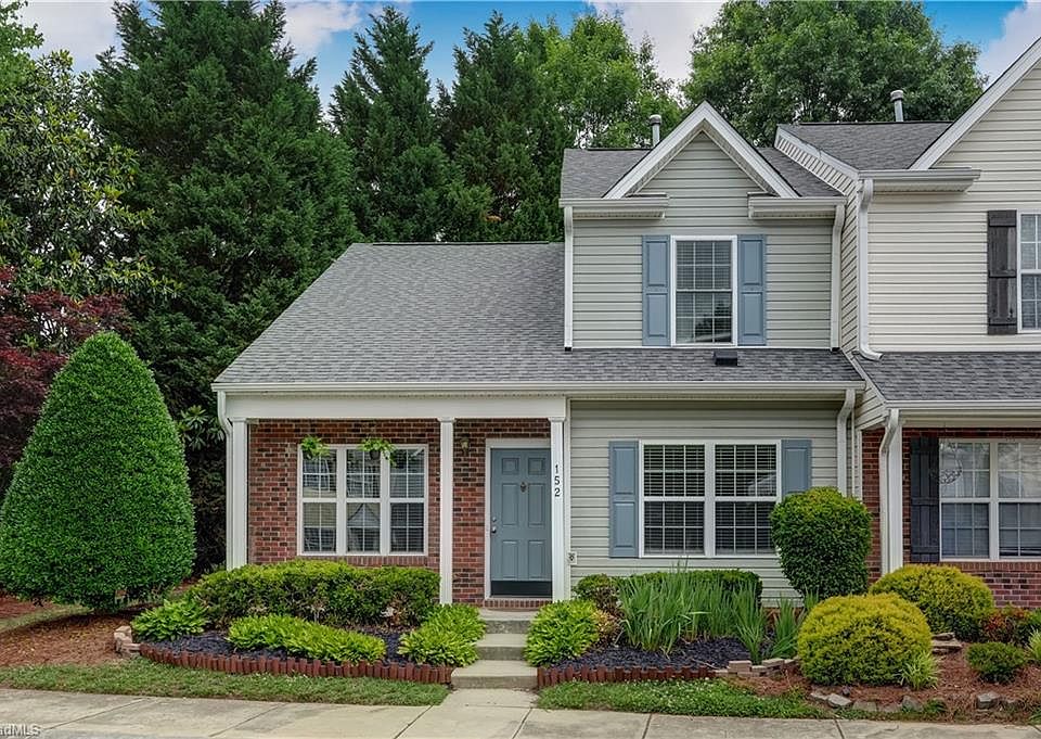 1st image of 152 Bridford Downs Dr