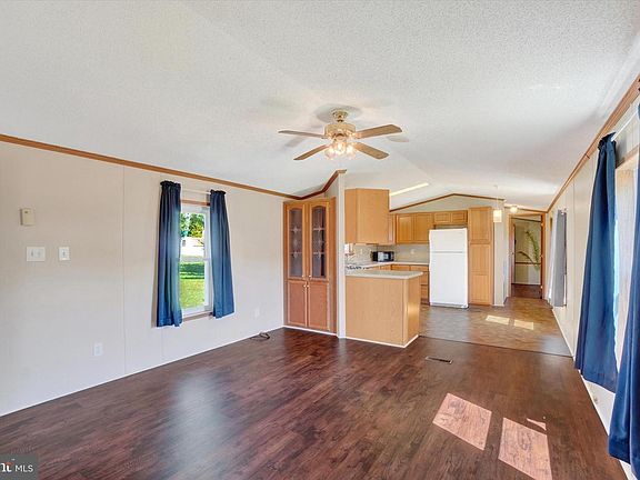 4th image of 66 Alana Dr