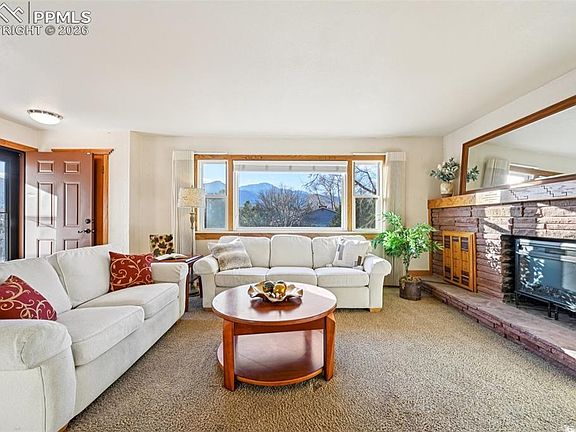 3rd image of 1055 N 18th St