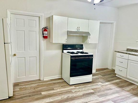 3rd image of 43 Broad St Unit 1
