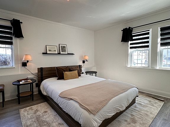 5th image of 914 E North Ave #1