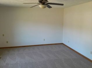 205 Peacock Dr, Larksville, PA 18704
