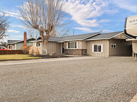 4th image of 2805 SE Slayton Ct