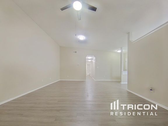 2nd image of 14007 Annhurst Ct