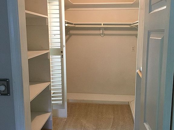 Walk-in closet