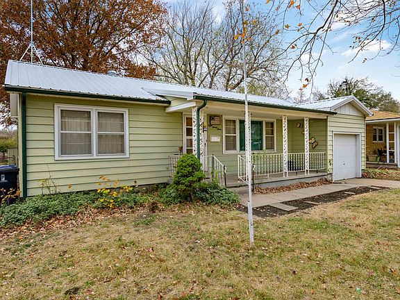 5th image of 833 Audrey Dr
