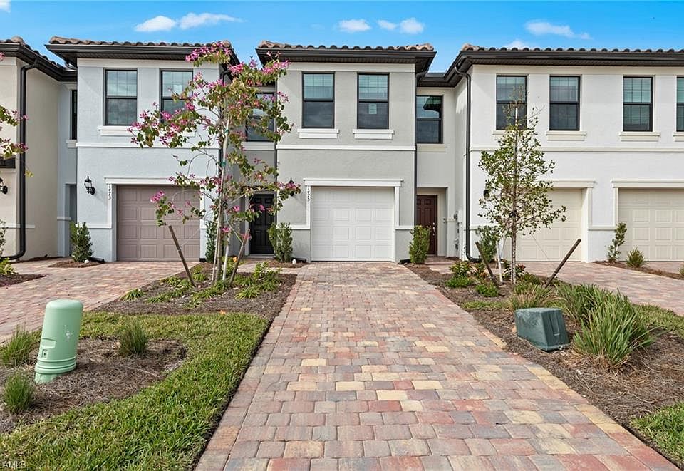 1st image of 1475 Weeping Willow CT