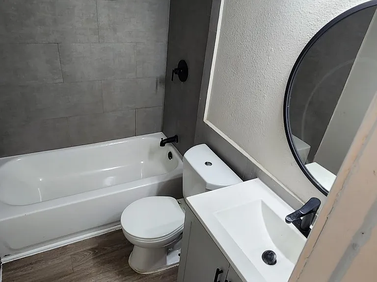 2750 E Ledbetter Dr #1 — Photo 9