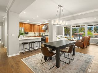 505 5th Ave S UNIT 205, Edmonds, WA