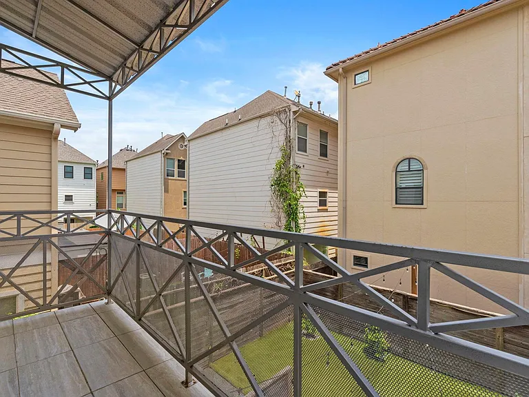 1410 Knox St — Photo 25