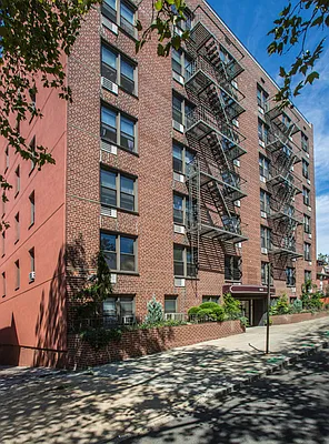 Sold by Dwelling Homes | media 26