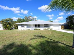 61 Cuyahoga Rd, Lake Worth, FL 33467