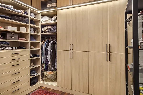 Sold by Stribling | media 7