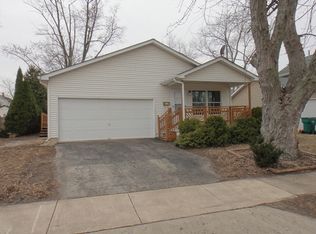 324 Pond St, Dekalb, IL 60115