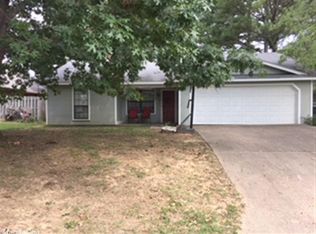 24 Rosanne Dr, Conway, AR 72034