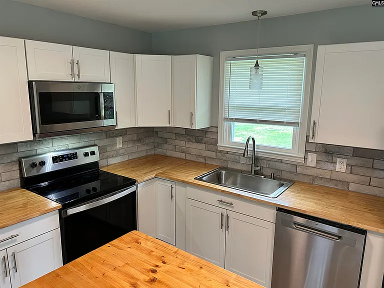 366 Blackville Rd — Photo 7
