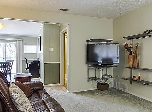 5th image of 308 Brookwood Dr