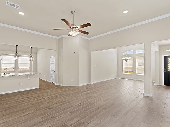 Gorgeous open floorplan
