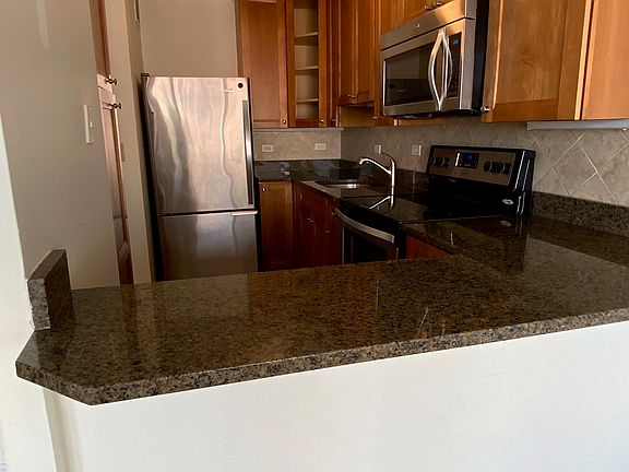 5th image of 5455 N Sheridan Rd APT 1805