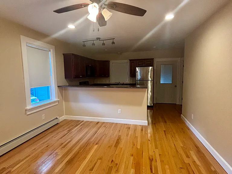 267 Wood St #1 — Photo 3