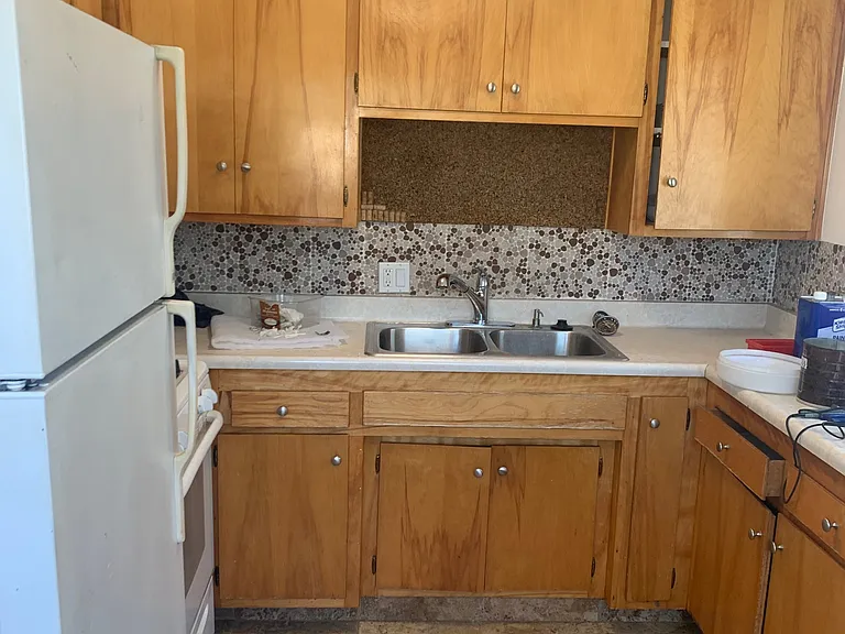 120 W Calle Crespis #C — Photo 3