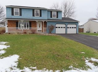 8028 Evesborough Dr, Clay, NY 13041