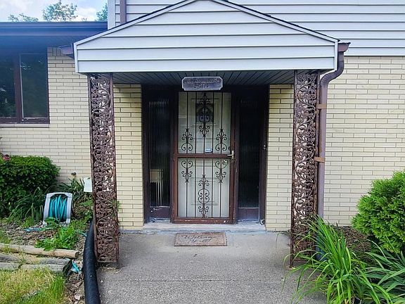3rd image of 5410 Carolina St