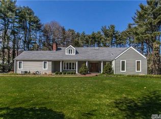 5 Emerson Rd, Glen Head, NY 11545