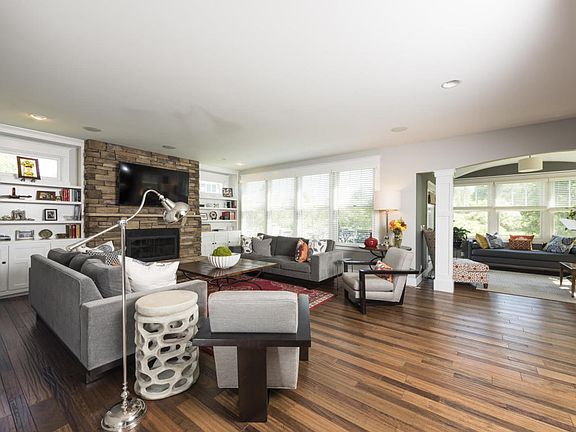 4th image of 4851 Meadow Springs Trl SE