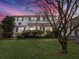 9 Valley View Dr, Yonkers, NY 10710