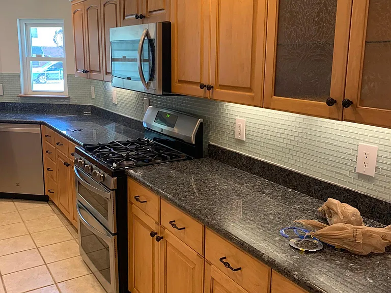 1805 E Bayview Blvd — Photo 2