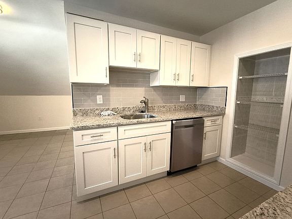2nd image of 26 Main St