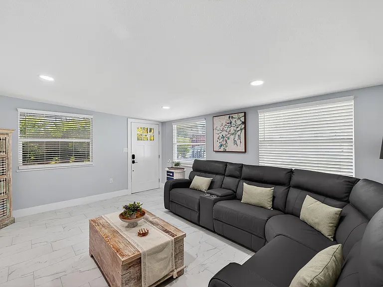 12970 Iona Rd — Photo 45