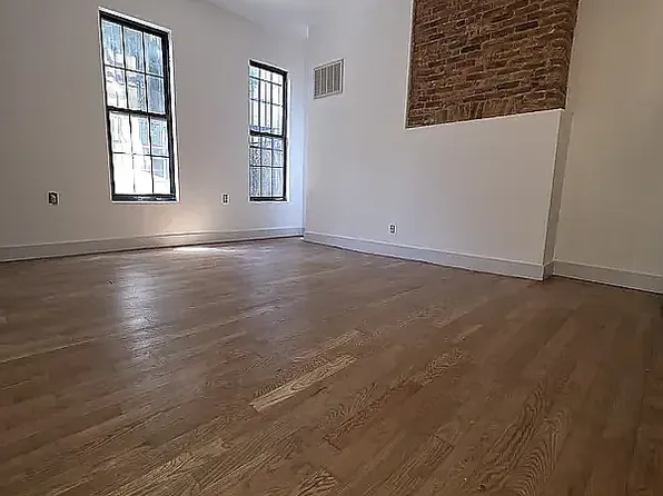 432 Evergreen Ave #1F, Brooklyn, NY 11221