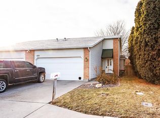 321 Ridgeway Dr, Twin Falls, ID 83301
