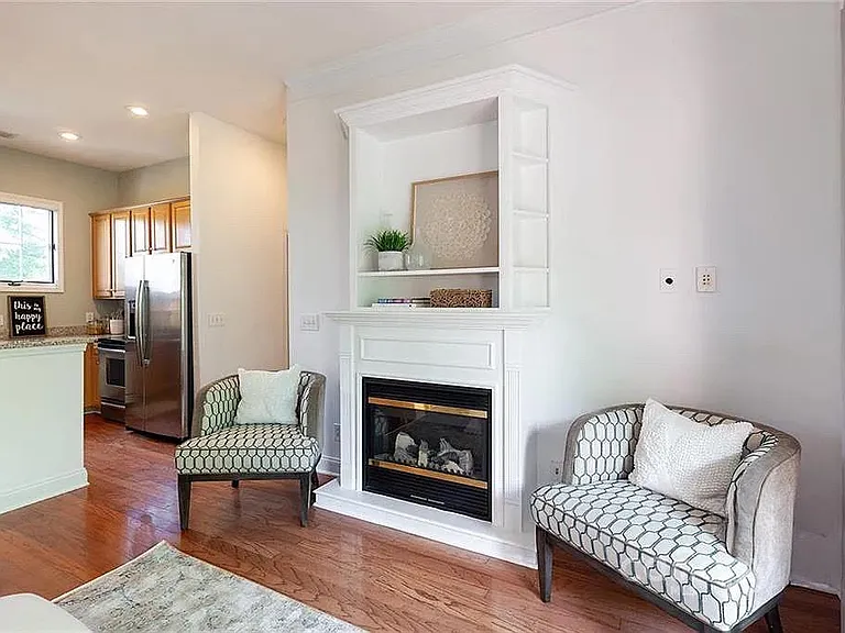 797 Garden District Dr — Photo 3
