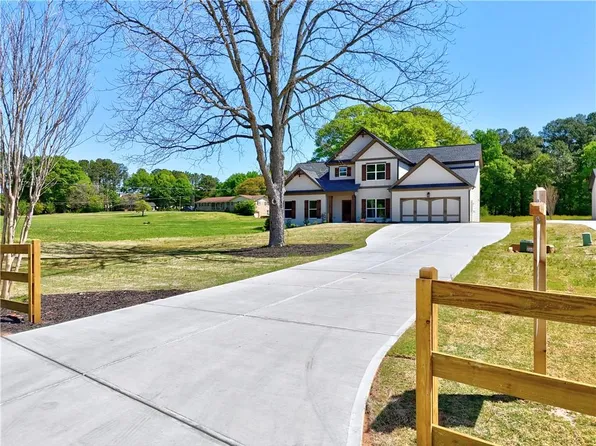 3132 Rosebud Rd, Loganville, GA 30052