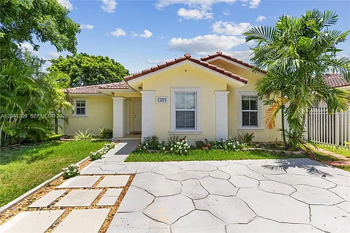 13471 SW 278th Ter Photo 1