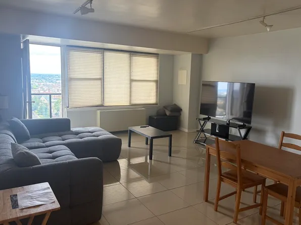 285 Aycrigg Ave APT 22D, Passaic, NJ 07055