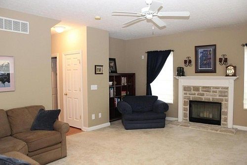 4th image of 7821 Park Bend Dr