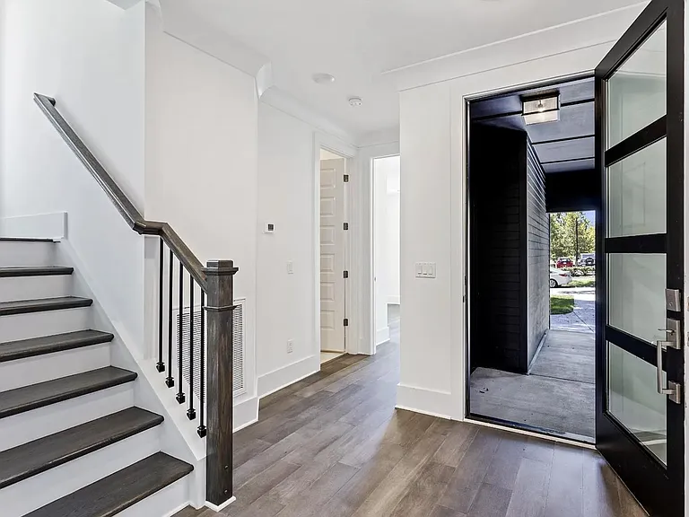 217 Eastmoreland St — Photo 30